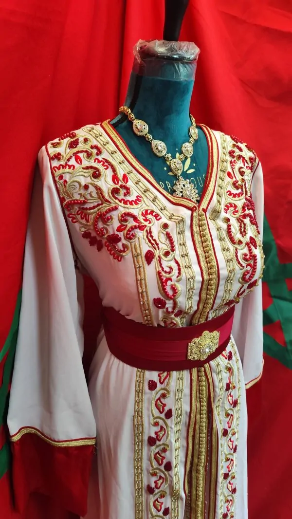 Neuer marokkanischer Kaftan, im Angebot — photo 10