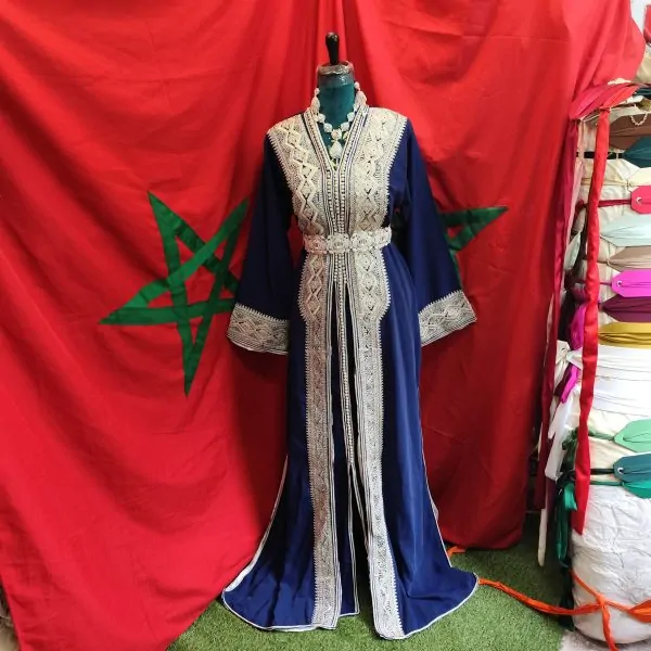 Neuer gefütterter marokkanischer Kaftan