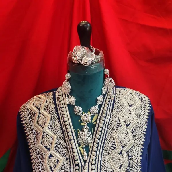 Neuer gefütterter marokkanischer Kaftan — photo 7