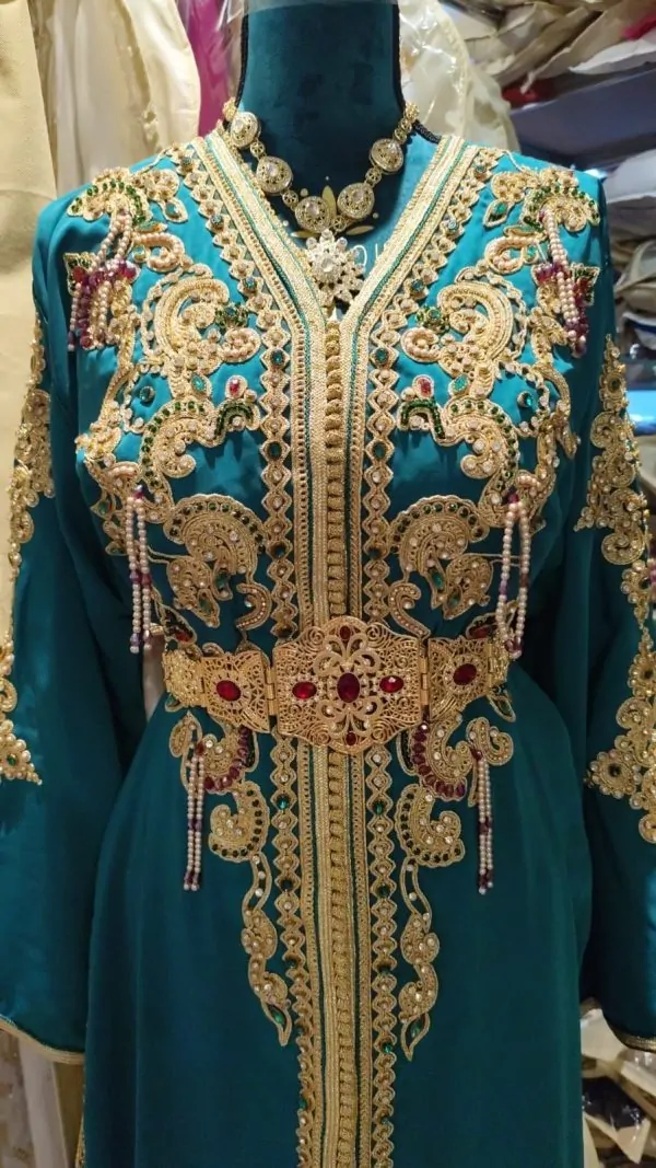 caftan marocain neuf grande taille avec ceinture