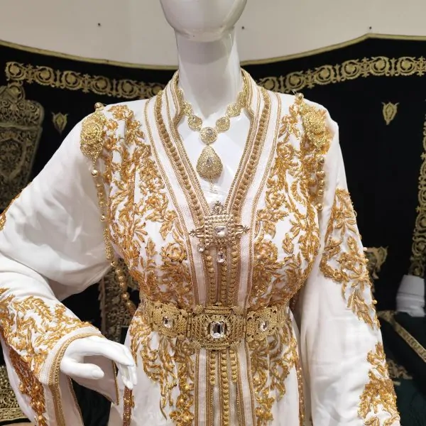 Joya para la espalda nueva