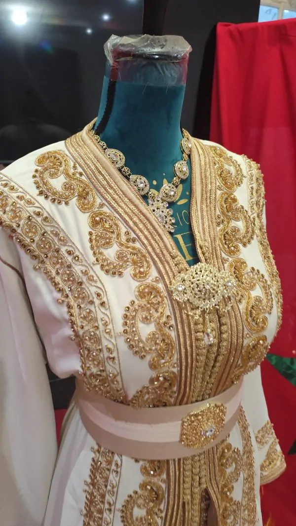 caftan marocain neuf doublé avec la ceinture — photo 9