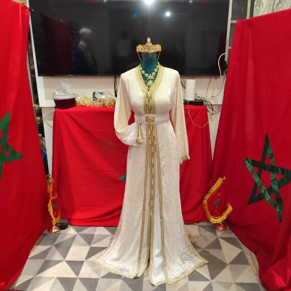 caftan marocain porté une fois — photo 8