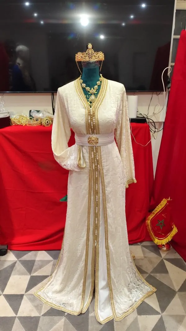 caftan marocain porté une fois — photo 2