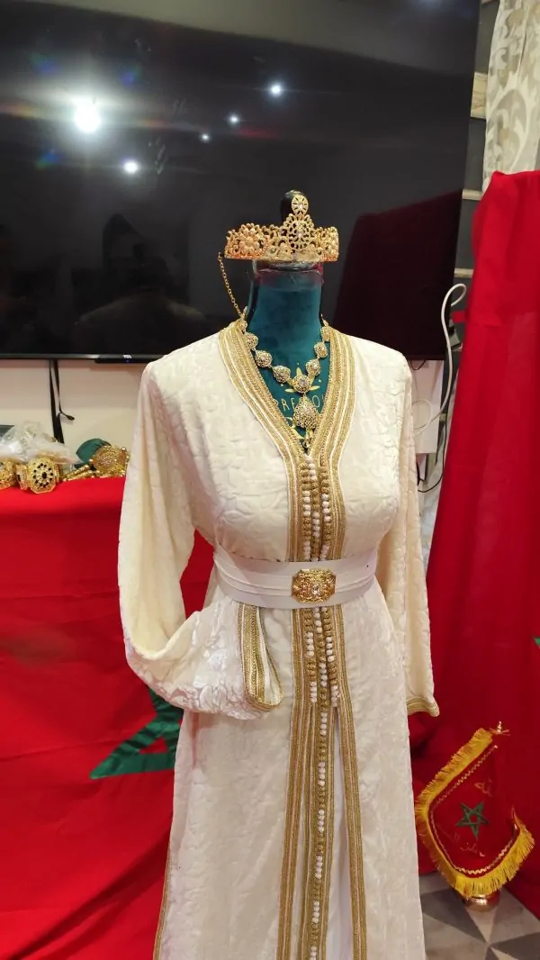 caftan marocain porté une fois — photo 5