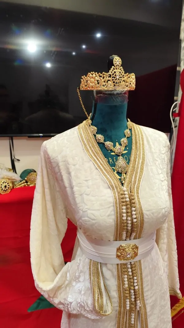 caftan marocain porté une fois — photo 7