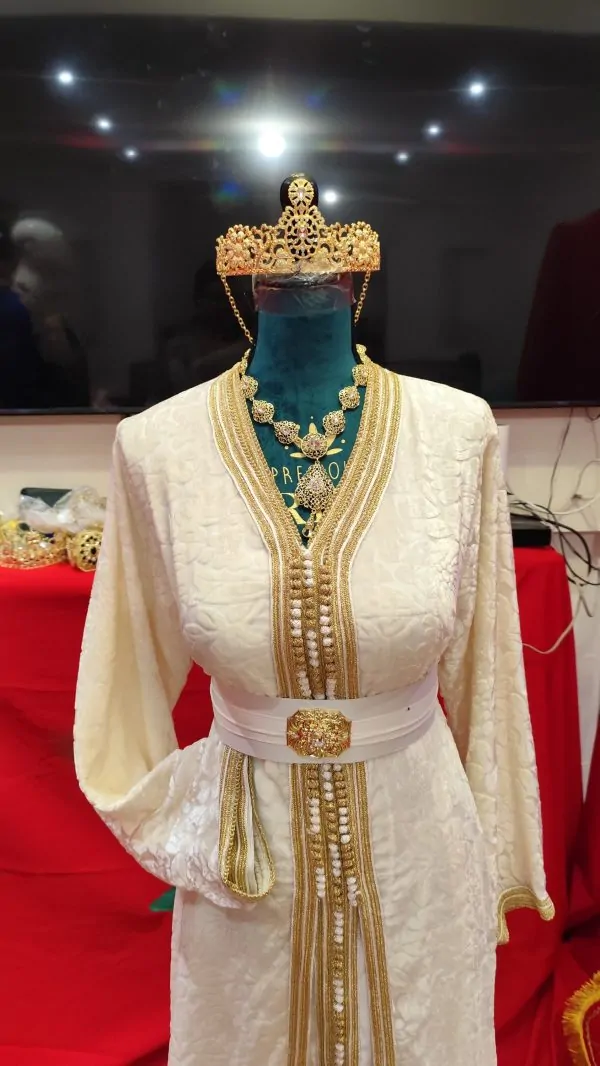 caftan marocain porté une fois — photo 3