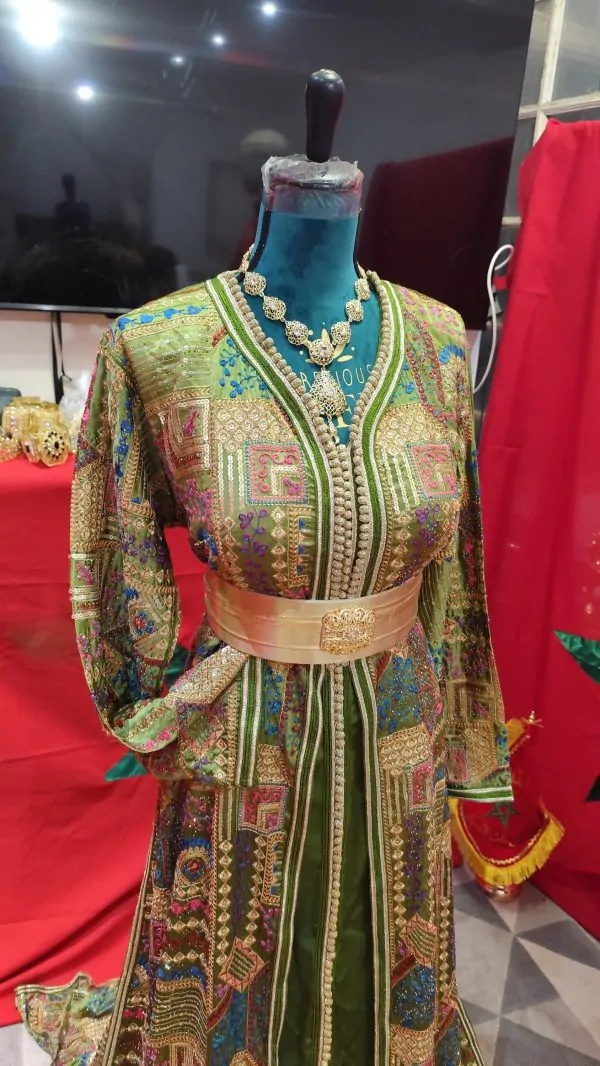 caftan marocain d occasion — photo 3