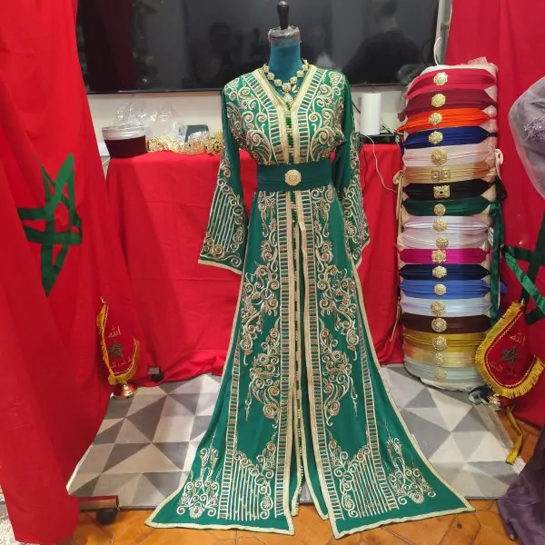 caftan marocain d occasion avec la ceinture — photo 15