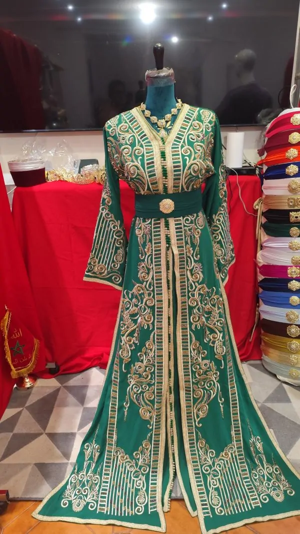 caftan marocain d occasion avec la ceinture — photo 14