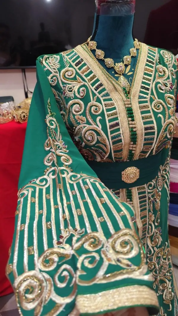 caftan marocain d occasion avec la ceinture — photo 18