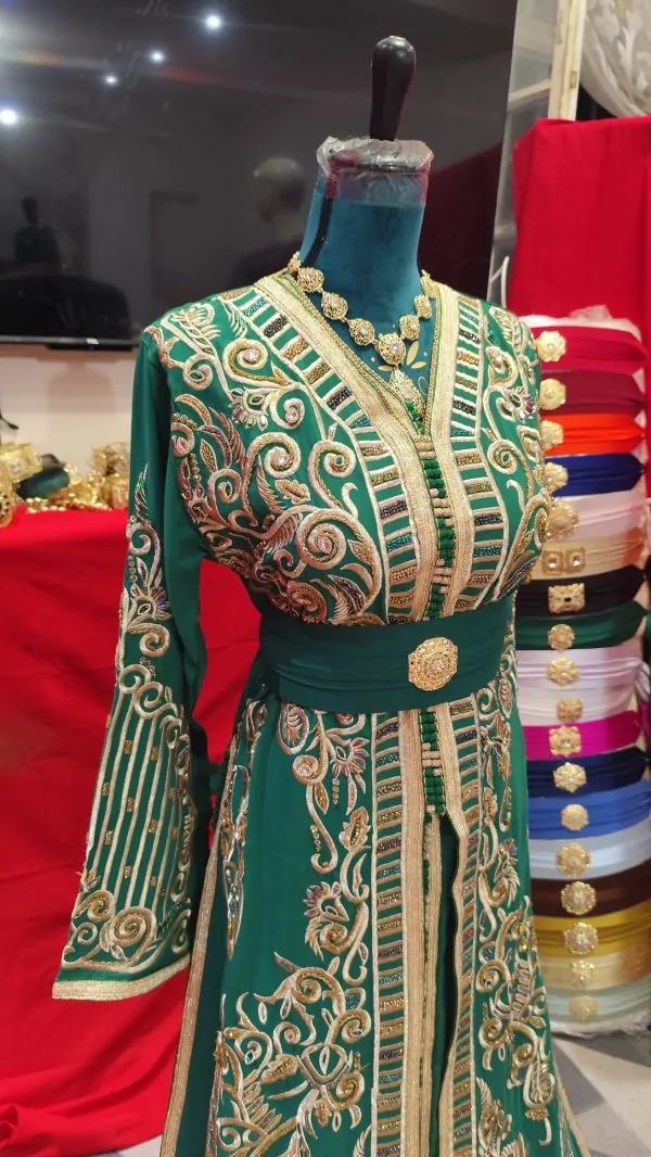 caftan marocain d occasion avec la ceinture — photo 12