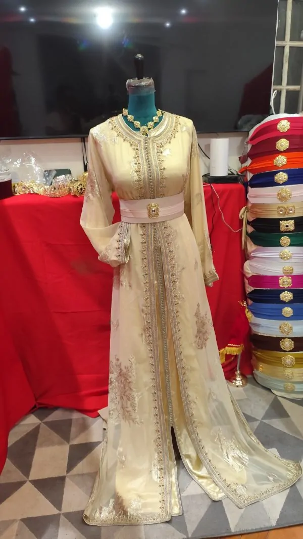 caftan marocain d occasion — photo 2