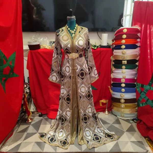 قفطان مغربي جديد مع حزام