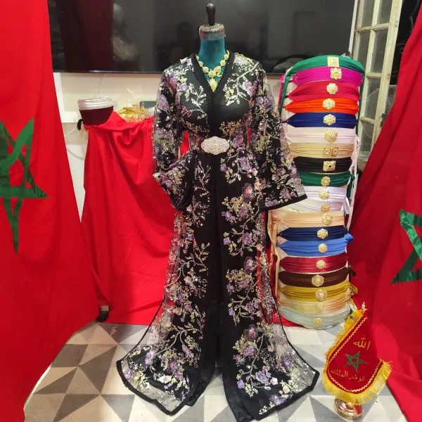 caftan marocain neuf avec ceinture grande taille