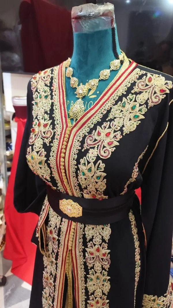 caftan marocain d occasion — photo 2