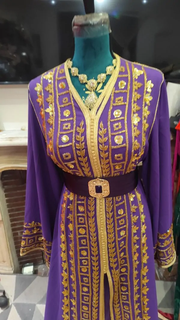 Gebrauchter marokkanischer Kaftan — photo 2