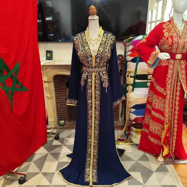 caftan marocain d occasion doublé — photo 9