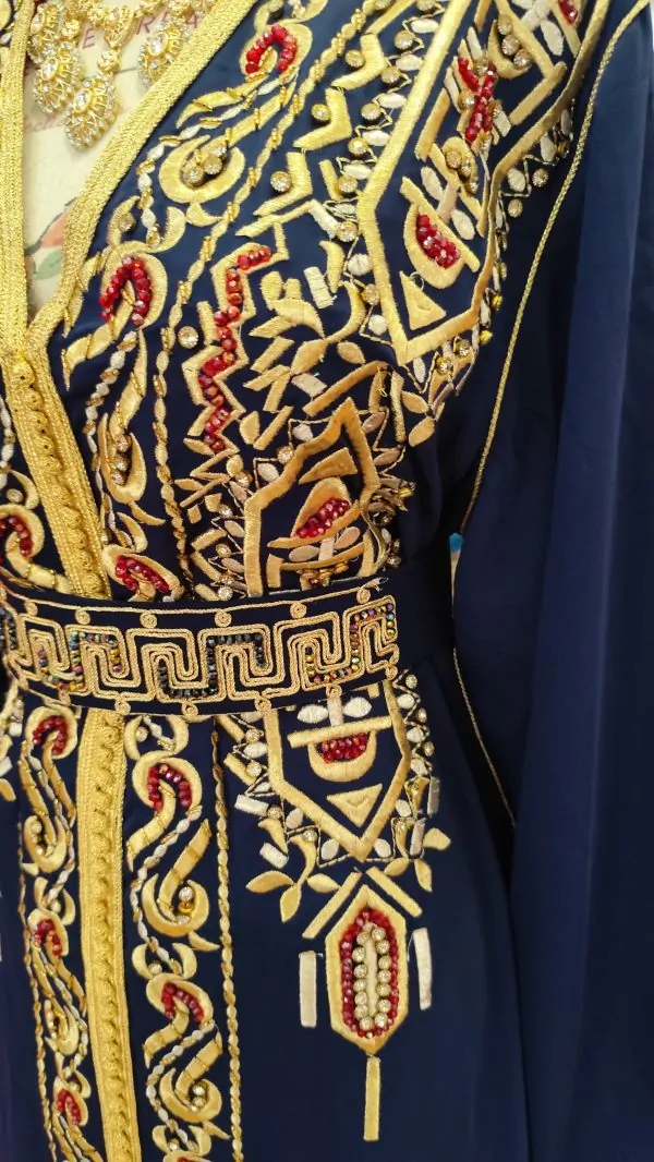 caftan marocain d occasion doublé — photo 8