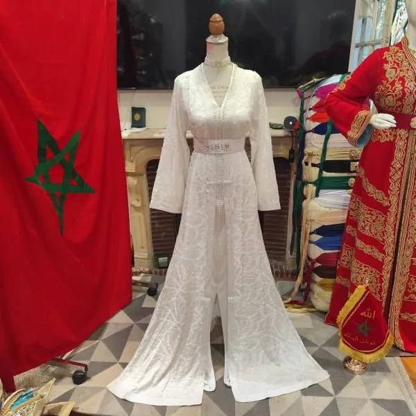 Caftano marocchino nuovo con cintura — photo 4