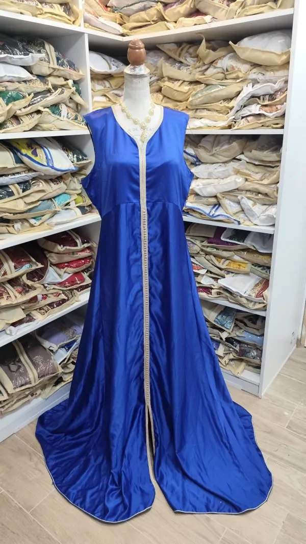 caftan marocain d occasion état correct — photo 2