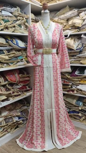 Marokkanischer Kaftan mit Gürtel
