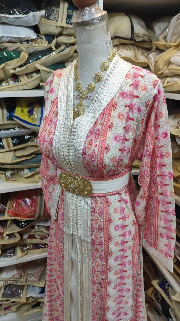 caftan marocain avec ceinture — photo 4