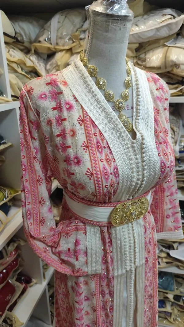 caftan marocain avec ceinture — photo 3