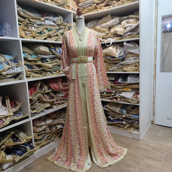 caftan marocain neuf avec ceinture