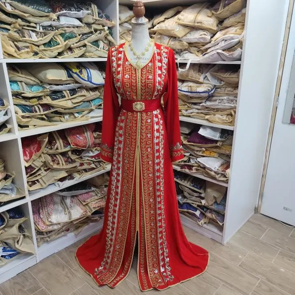 Gebrauchter marokkanischer Kaftan