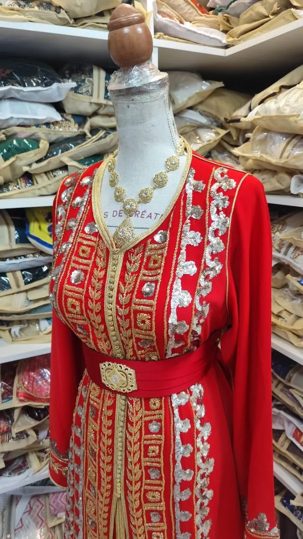 Gebrauchter marokkanischer Kaftan — photo 4
