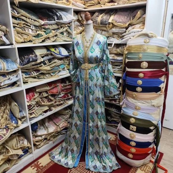 caftan marocain neuf grande taille 66cm avec ceinture