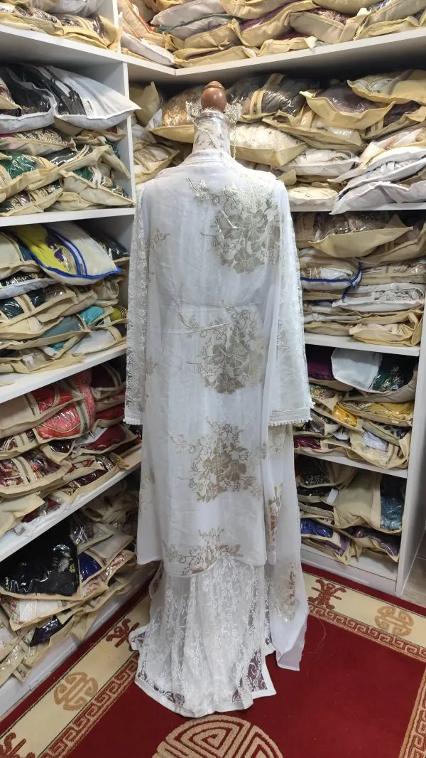 tenue complète — photo 2