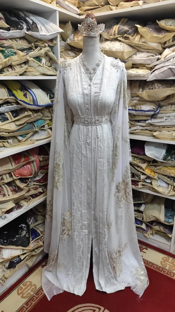 tenue complète — photo 3