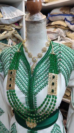 collier cuivre et perle