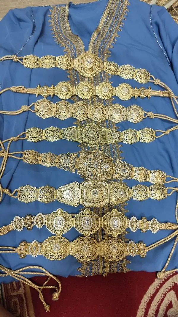 حزام جديد، 15 يورو للقطعة — photo 8