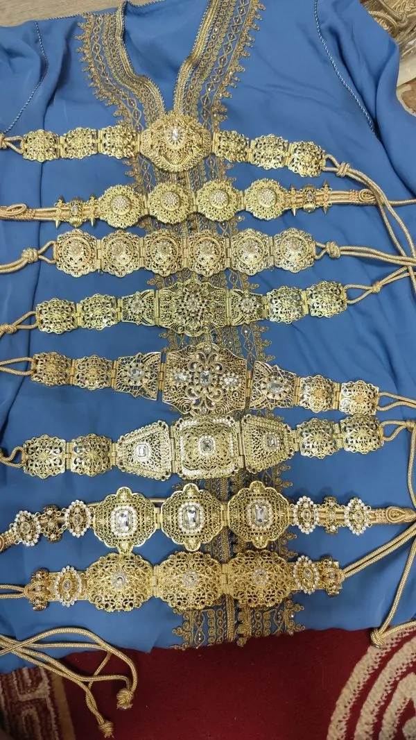 حزام جديد، 15 يورو للقطعة — photo 6
