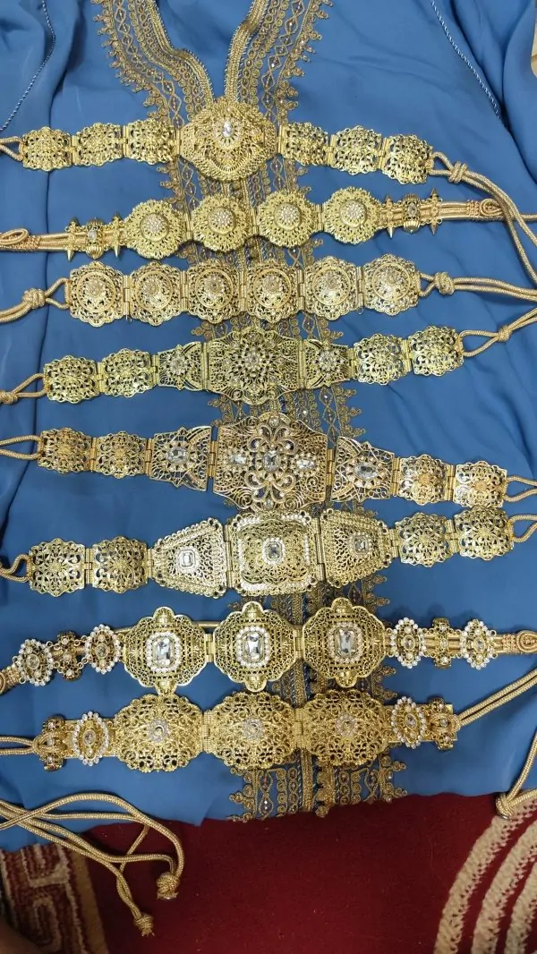 حزام جديد، 15 يورو للقطعة — photo 3