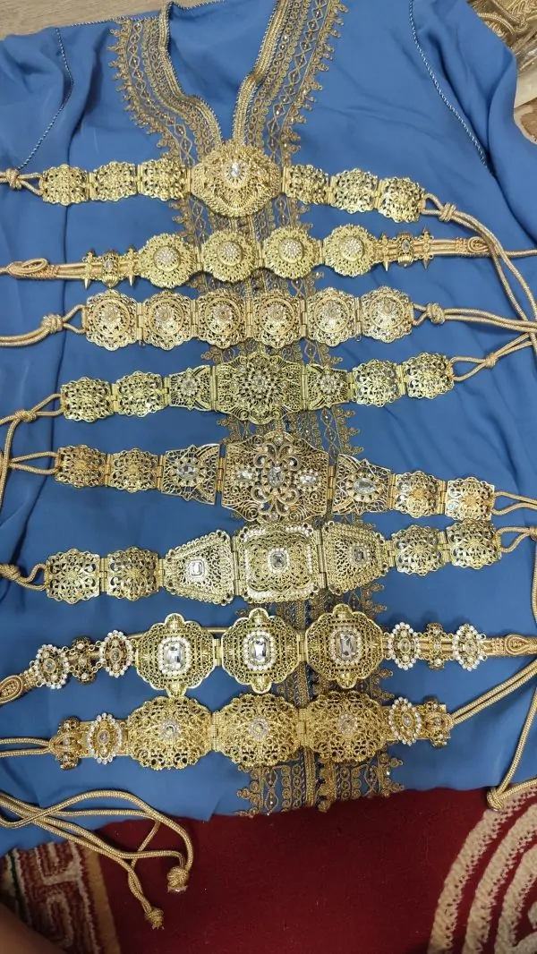 حزام جديد، 15 يورو للقطعة — photo 11