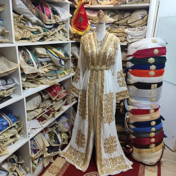 Neuer gefütterter marokkanischer Kaftan — photo 14