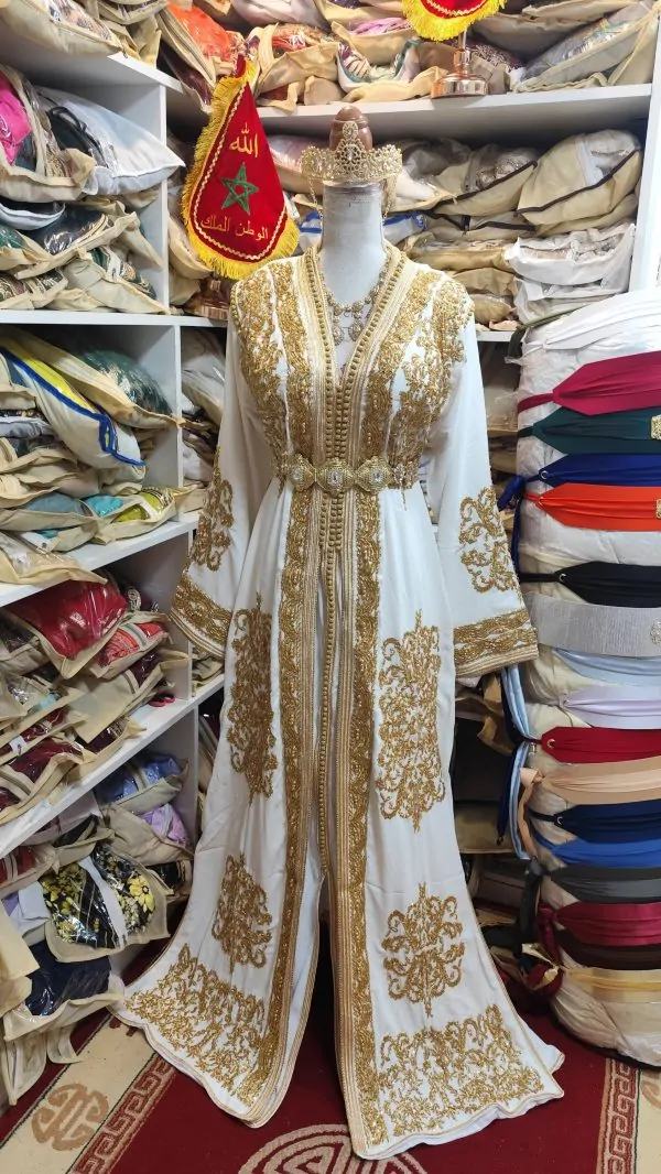 Neuer gefütterter marokkanischer Kaftan — photo 12