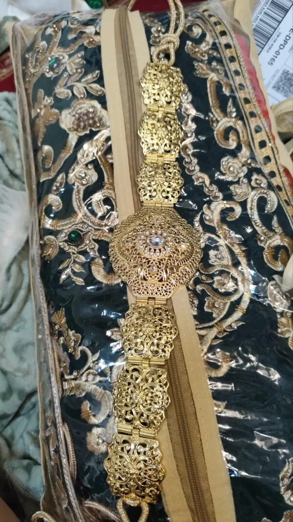 caftan marocain neuf doublé avec deux ceintures