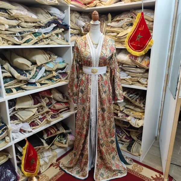 Caftan marocain d'occasion crème doublé — taille 40-42