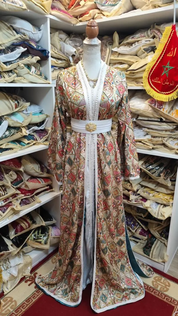 Caftan marocain d'occasion crème doublé — taille 40-42 — photo 7