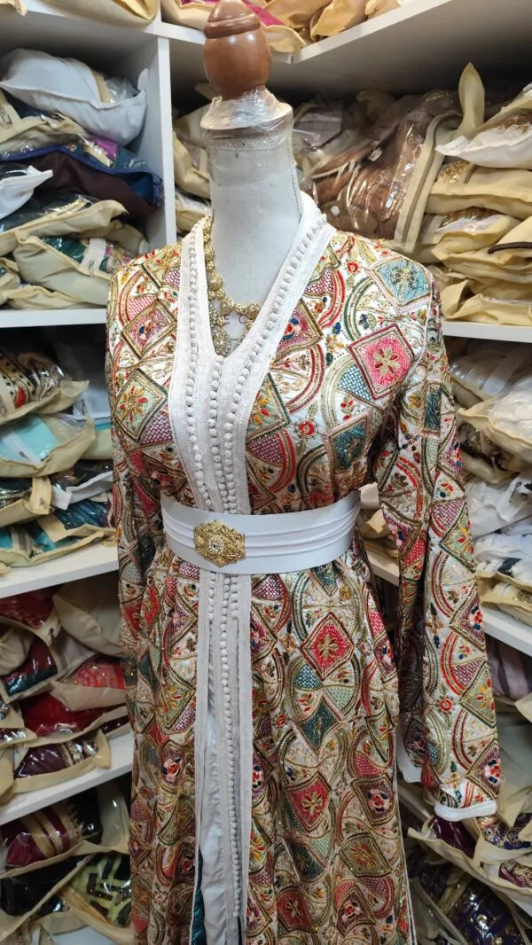 Caftan marocain d'occasion crème doublé — taille 40-42 — photo 4