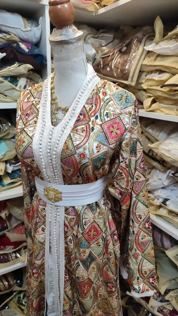 Caftan marocain d'occasion crème doublé — taille 40-42 — photo 8