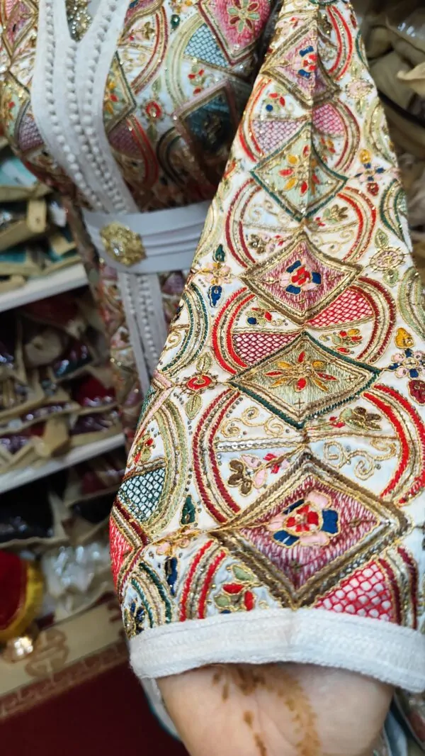 Caftan marocain d'occasion crème doublé — taille 40-42 — photo 6