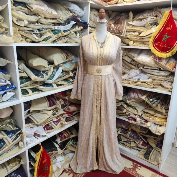 Caftan marocain d'occasion crème — taille 46-48 — photo 15