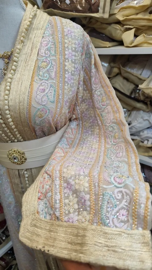 Caftan marocain d'occasion crème — taille 46-48 — photo 8
