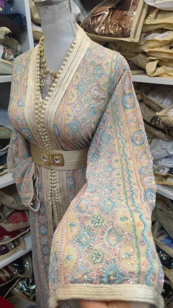 caftan marocain d occasion — photo 7